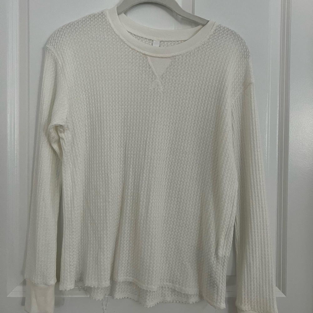 XS RVCA waffle white sweater